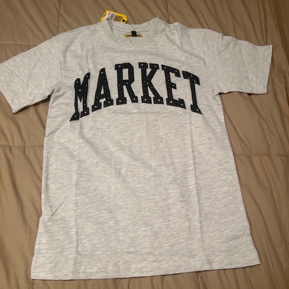Market t shirt size small new
